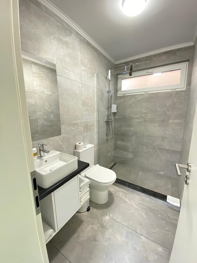 Foto von Kevin & Jessica Rooms