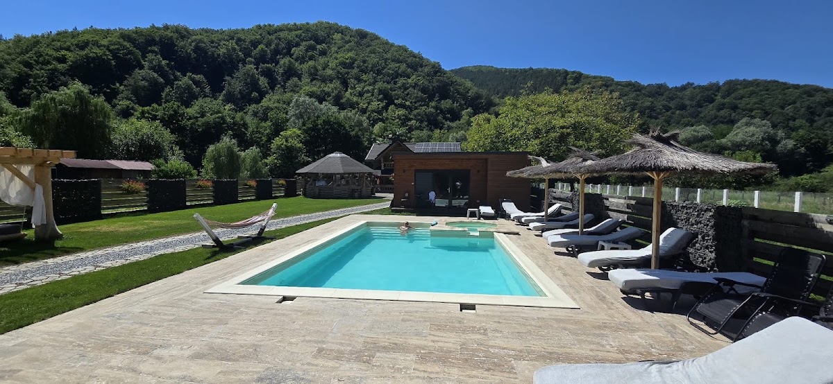 Foto di Wooden Chalet Retezat