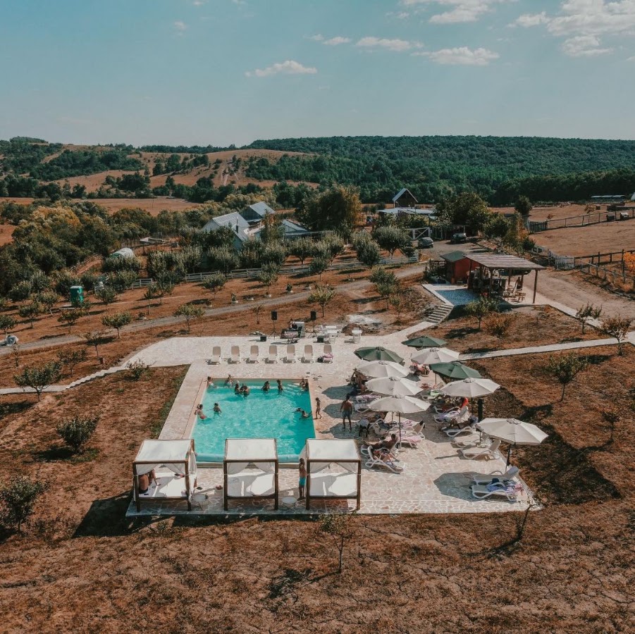 Fotografie de Escape by BIO Resort, Salciua Noua (Herneacova)