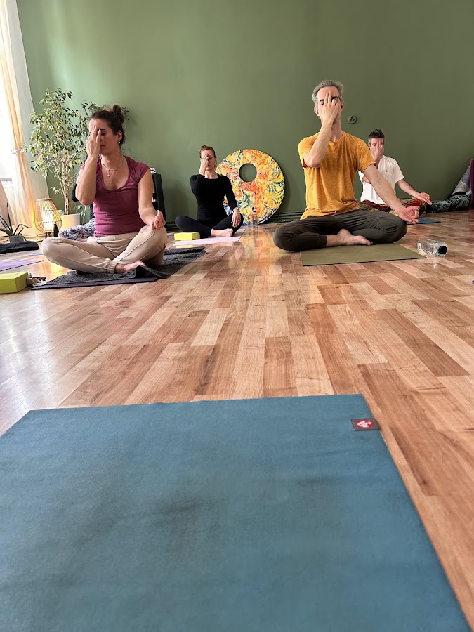 Foto di copertina di Yoga Atelier TM