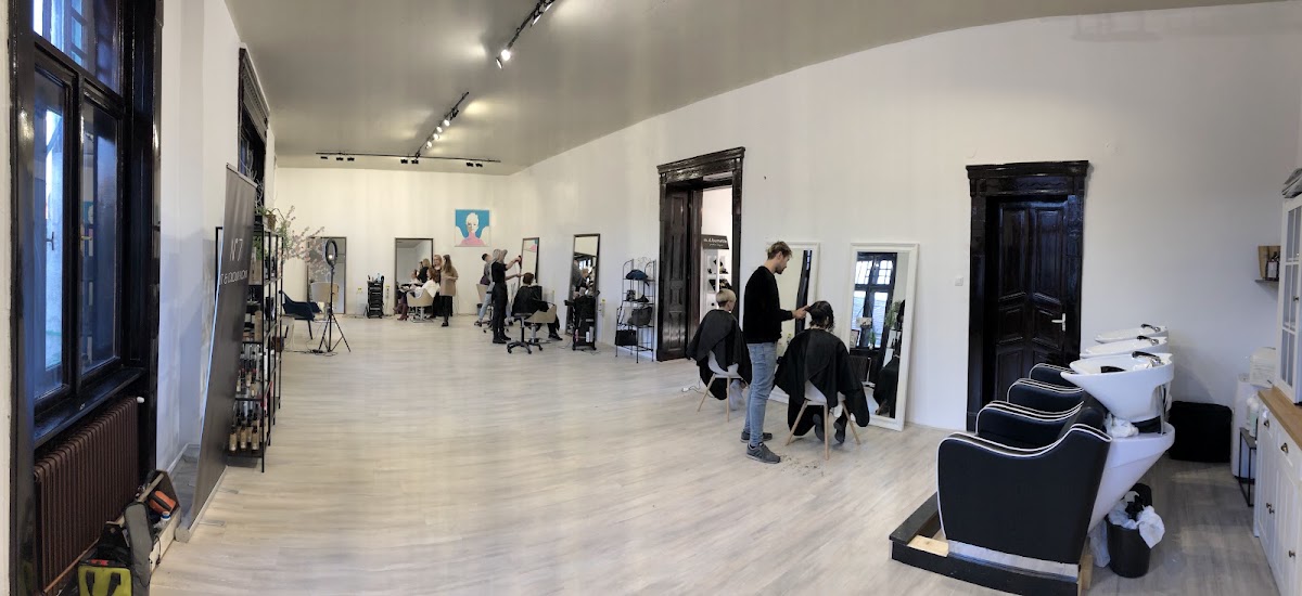 Foto von No.7 cut & colour salon