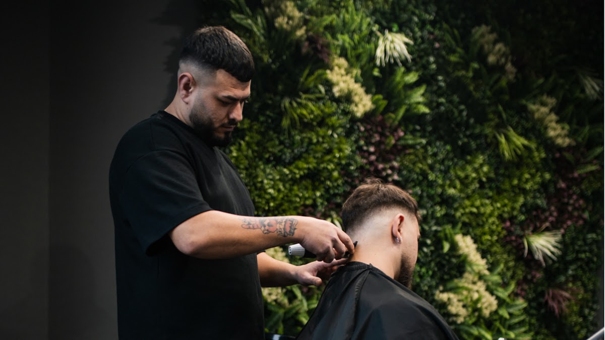 Foto von BÎRSILĂ-Barbier