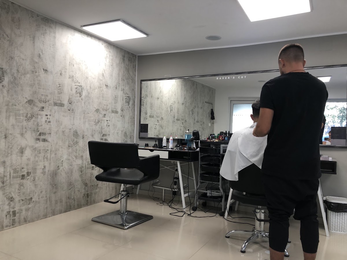 Foto von Raver's Cut Salon