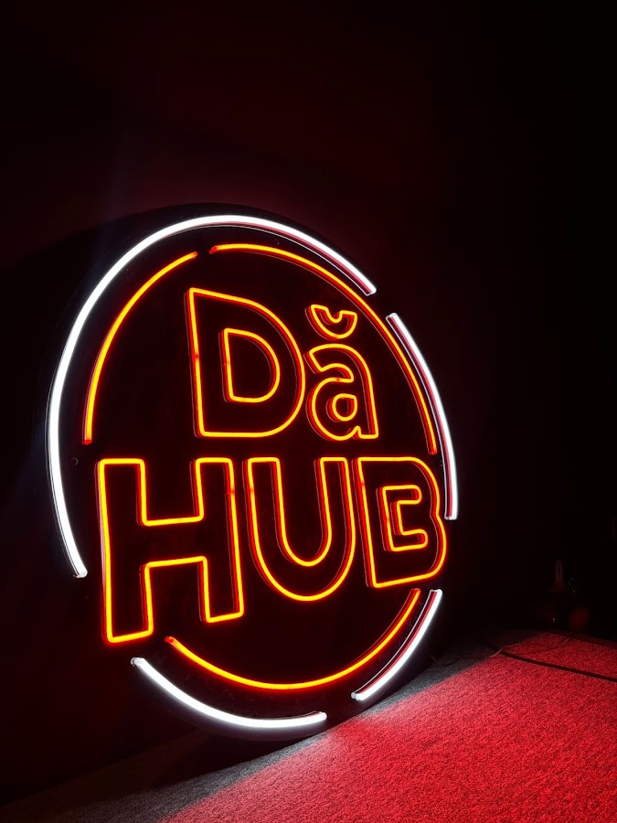 Fotografie de DăHUB