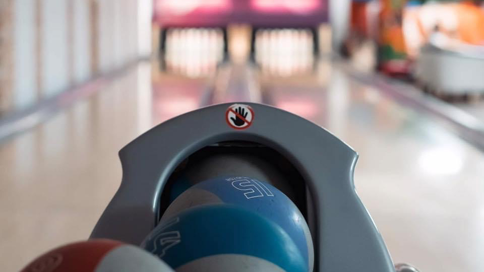 Fotografie cu Play Bowling