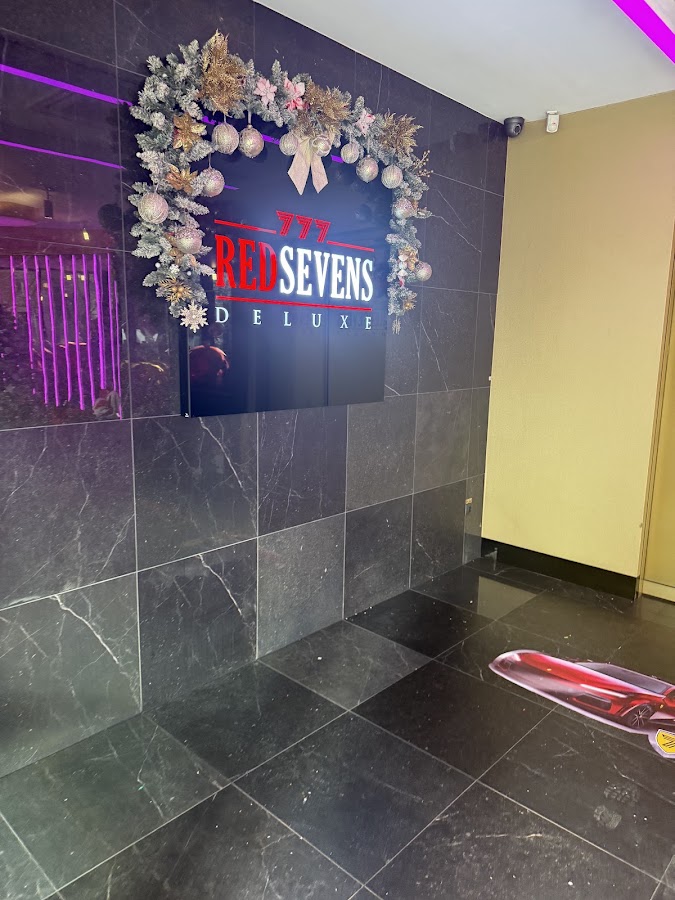 Fotografie de Red Sevens 777 Deluxe