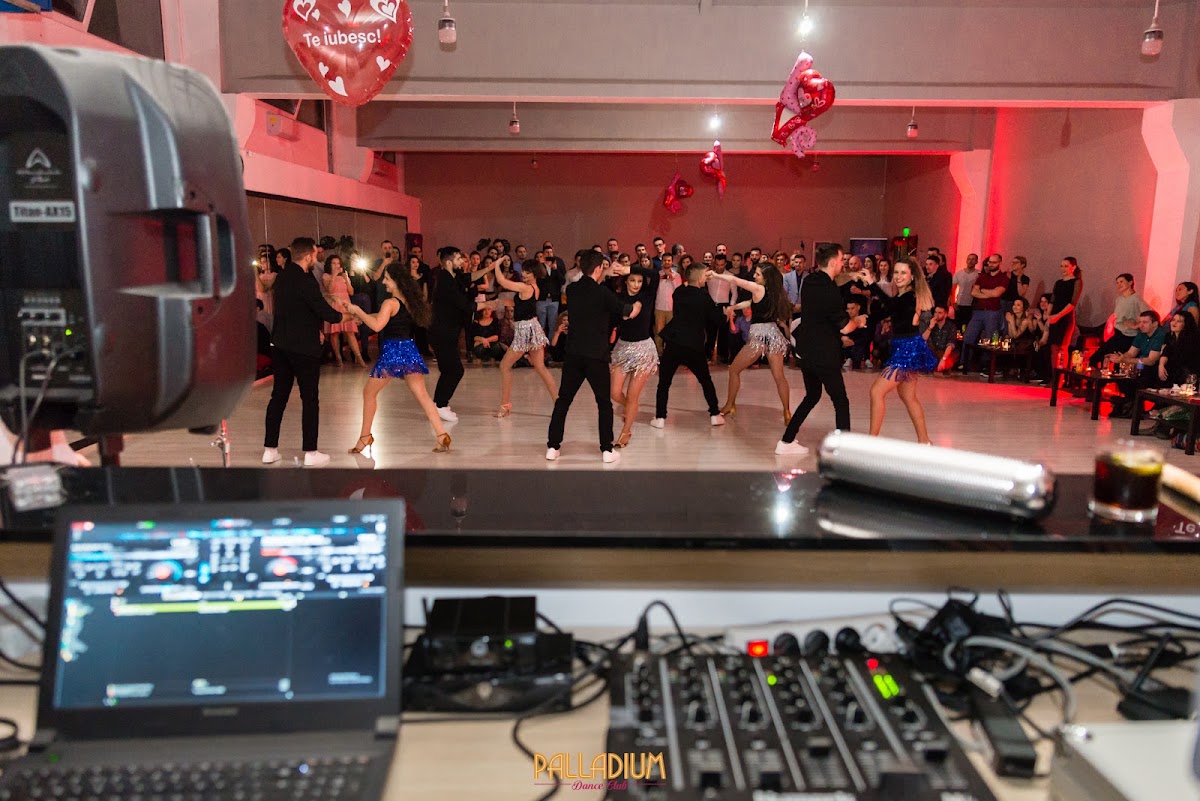 Foto di Salsa with Attitude