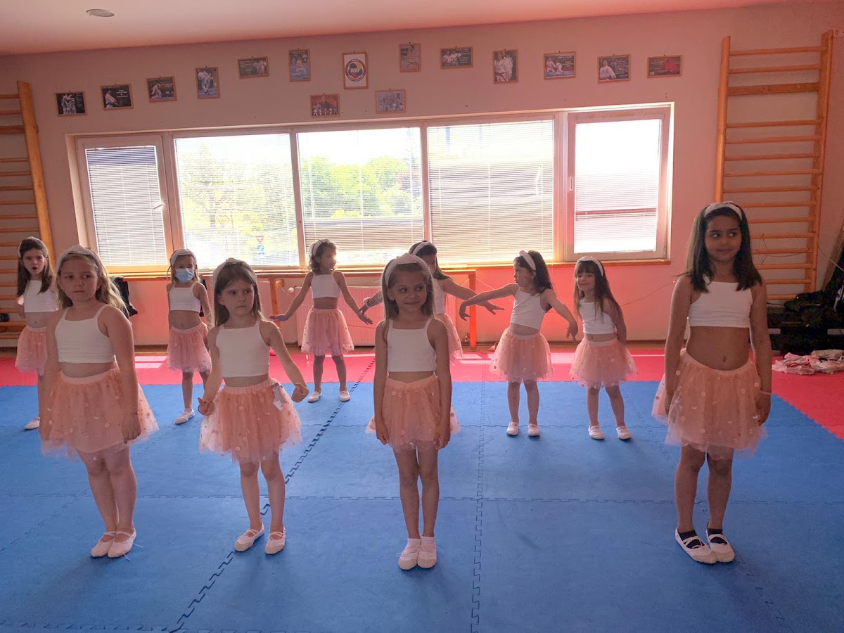 Photo de Scoala de dans si balet Top Dance