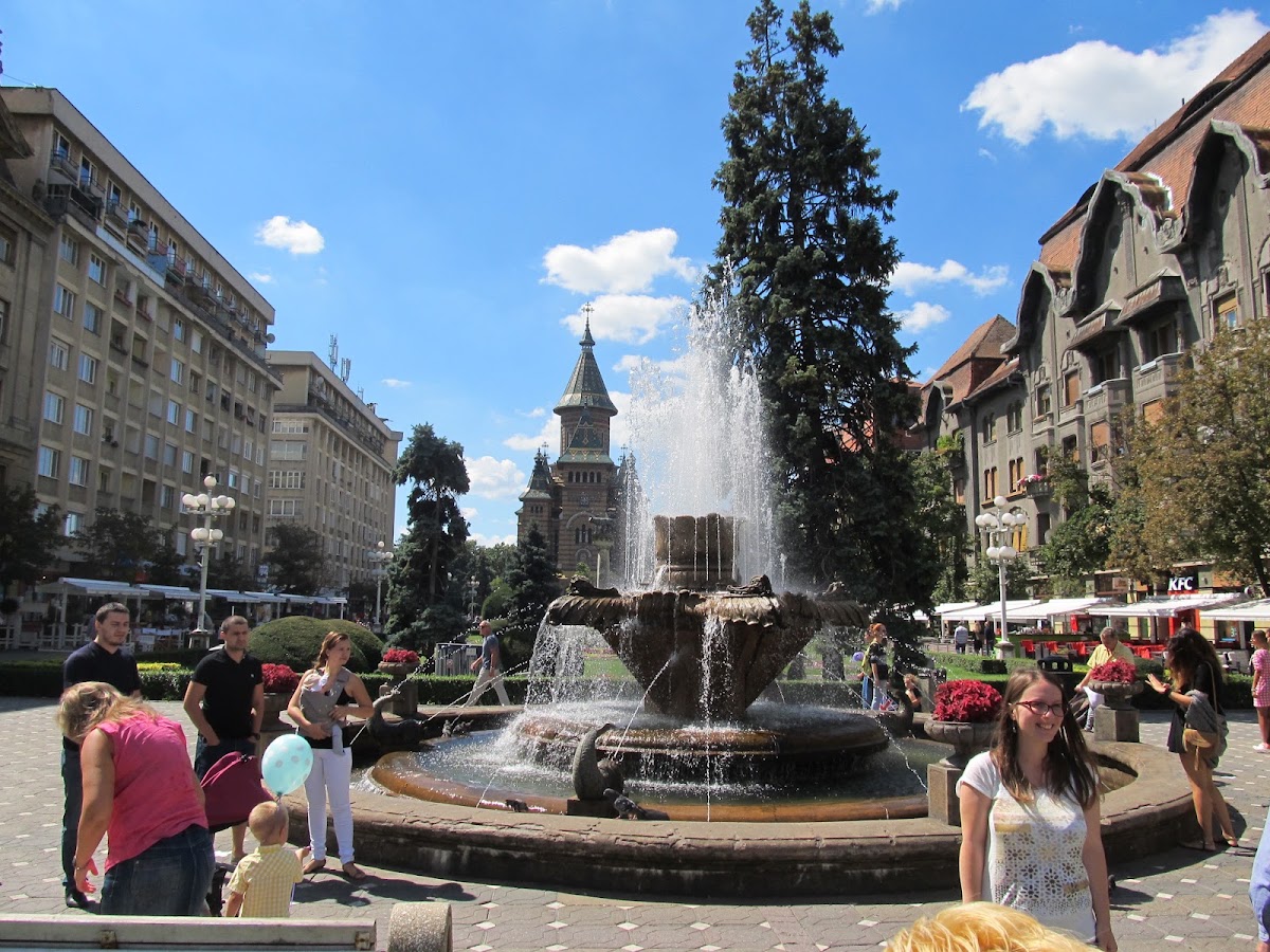 Fotografie de Fântâna cu Pești