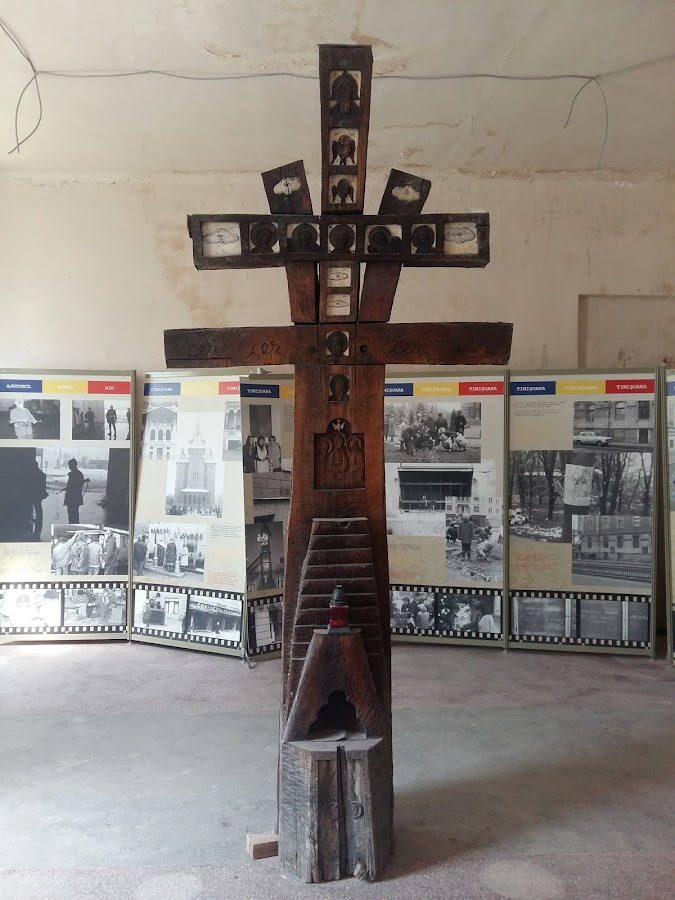 Foto von Memorialul Revoluției