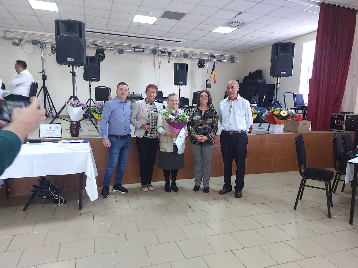 Foto di Căminul Cultural Moșnița Veche