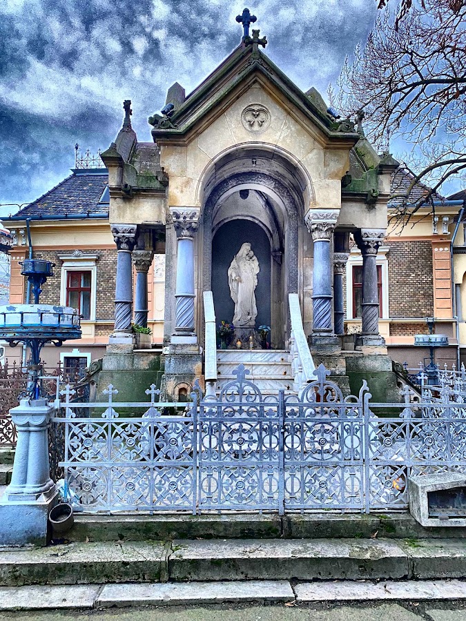 Photo of Monumentul Fecioara Maria