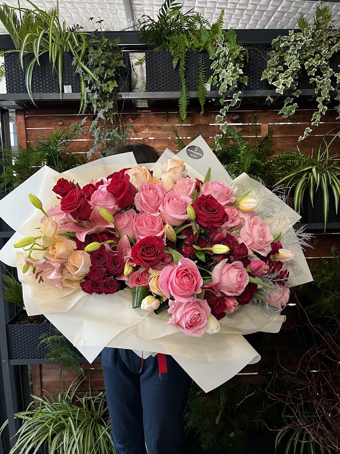 Photo of Floraria Flower Power - Buchete si Aranjamente Florale -NON STOP