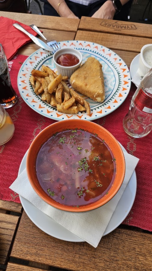 Photo de Taverna Oradea Family Bar