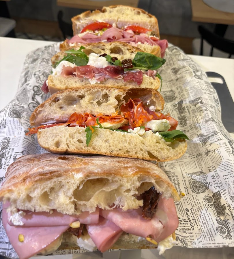 Photo de Iconic Bistro