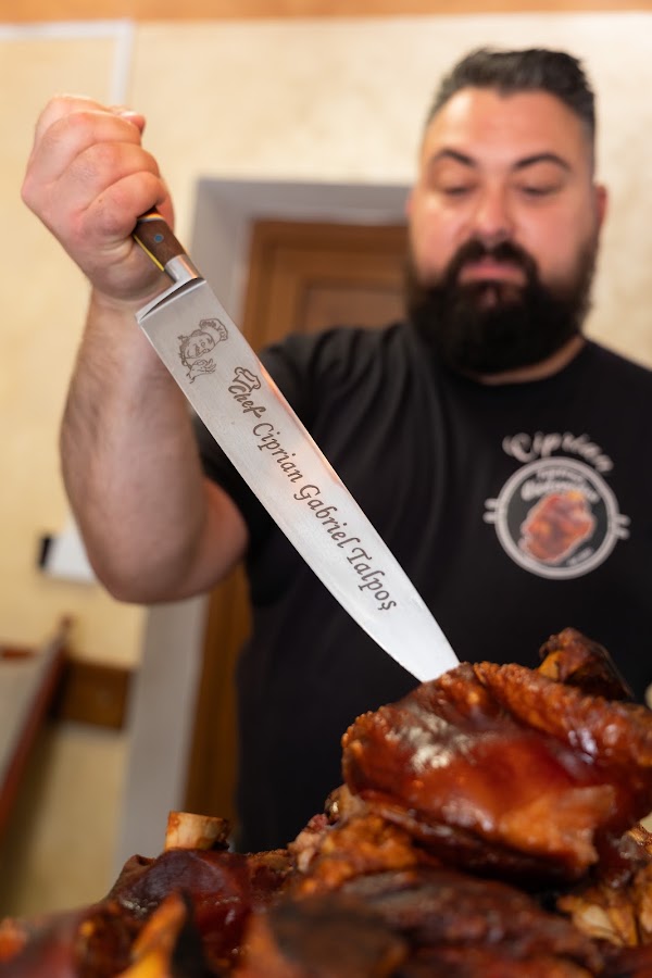 Photo de Taverna ciolanului Marghita [ La Papa ]