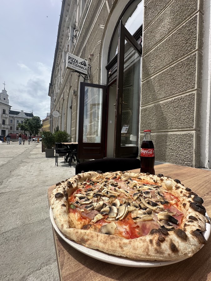 Foto di Pizzeria L'Autentica Artizanală
