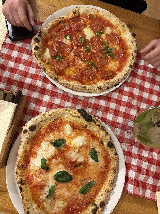 Foto di Pizzeria L'Autentica Artizanală