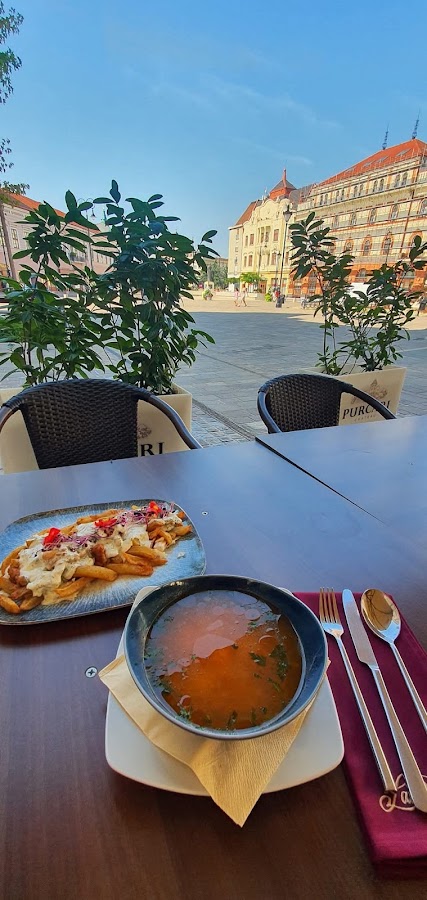 Photo de Restaurant Cofetarie La Teatru