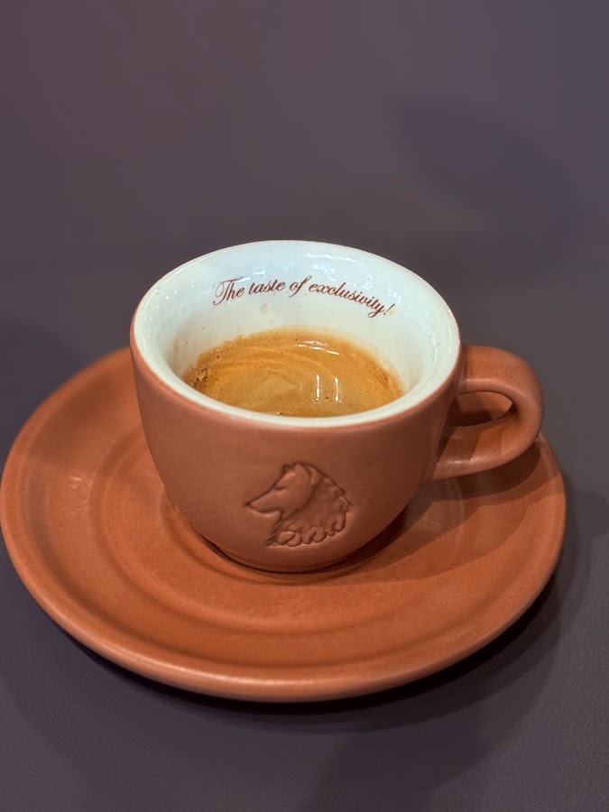 Foto von Black Wolf Specialty Coffee Lotus