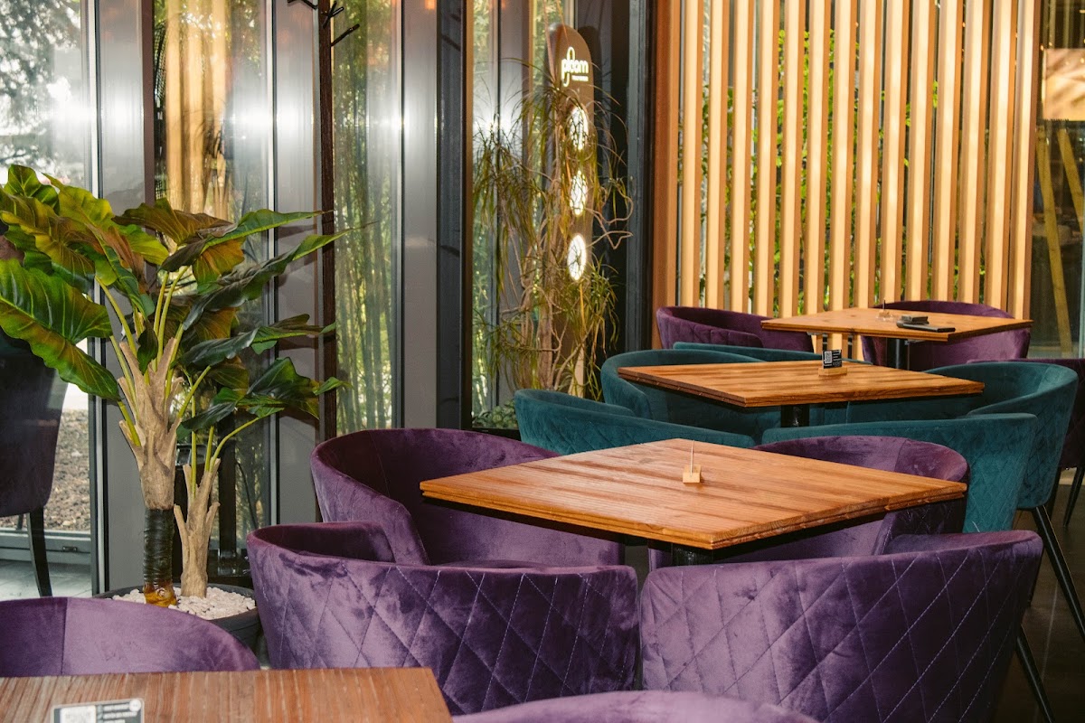 Foto von Violet Cafebar & Lounge
