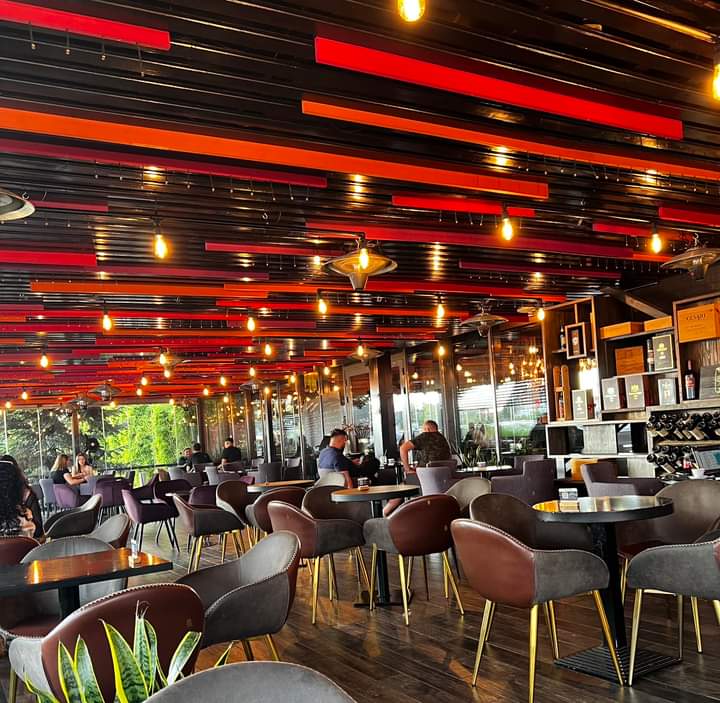 Foto von Violet Cafebar & Lounge