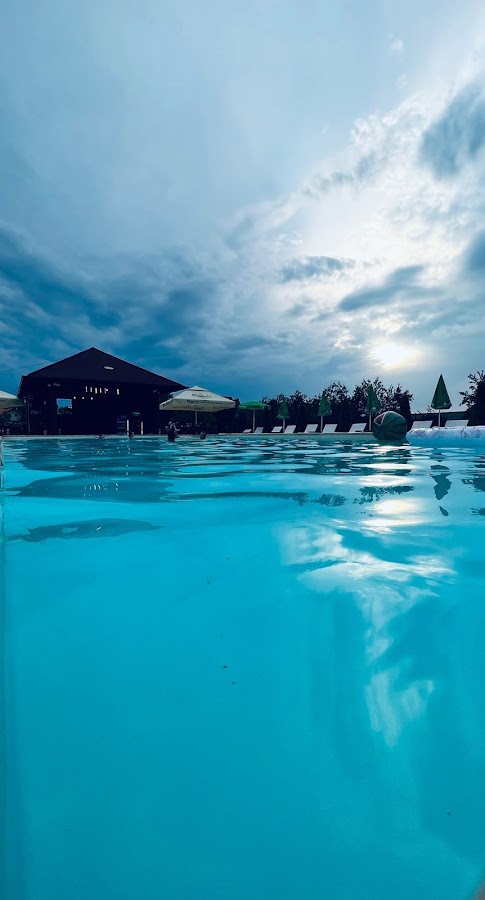 Fotografie de SunGarden&Pool-Câmpani