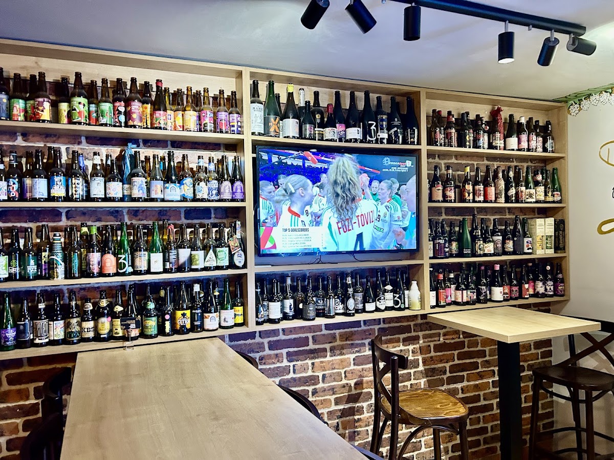 Photo of Beer Wall Café