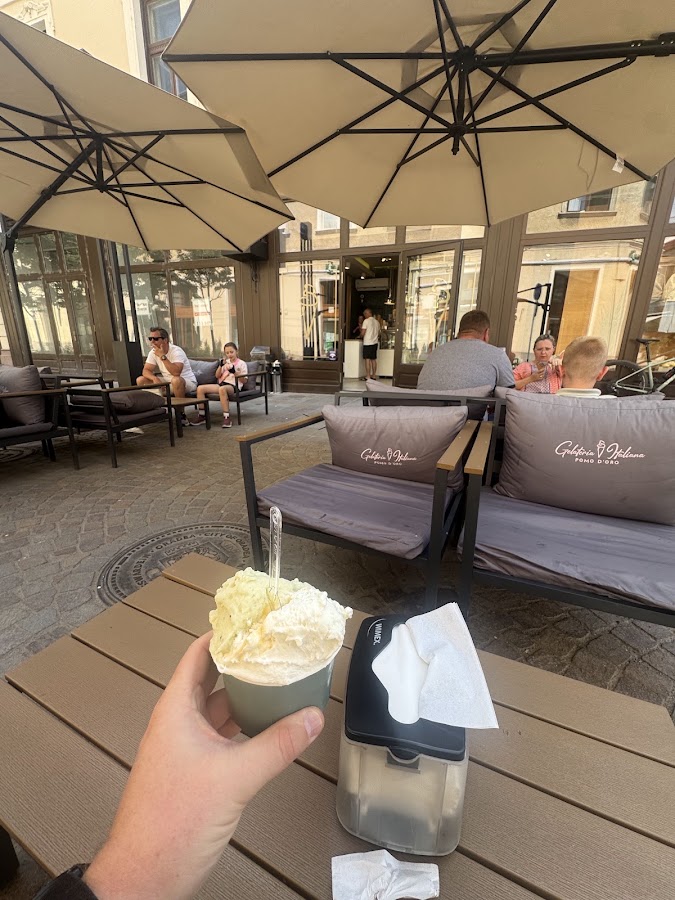 Foto von Gelateria Pomo D'oro Oradea