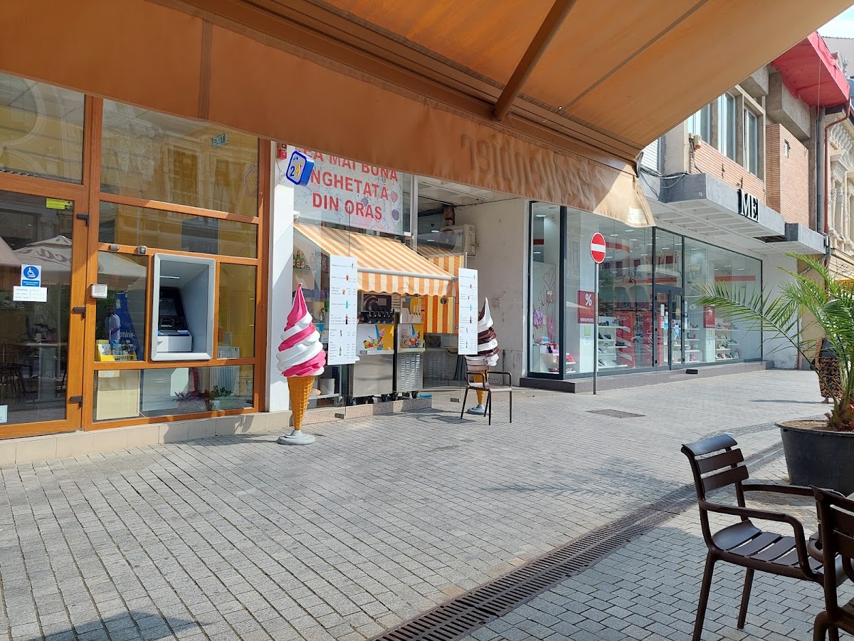 Foto von Eiscreme & Café
