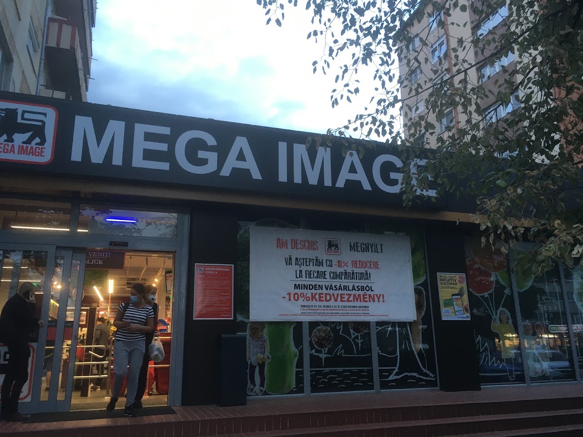 Fotografie de Mega Image