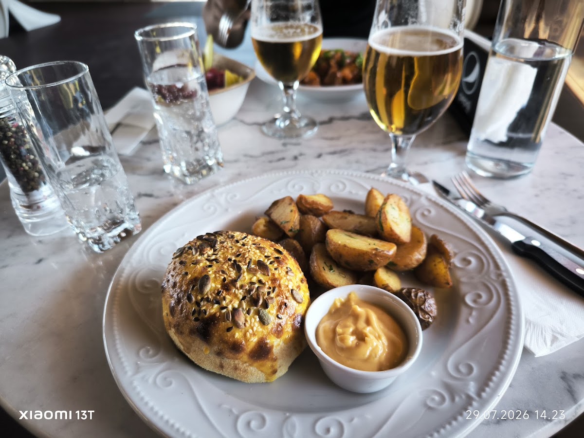 Foto di PUB13 - Restaurantul Cetății