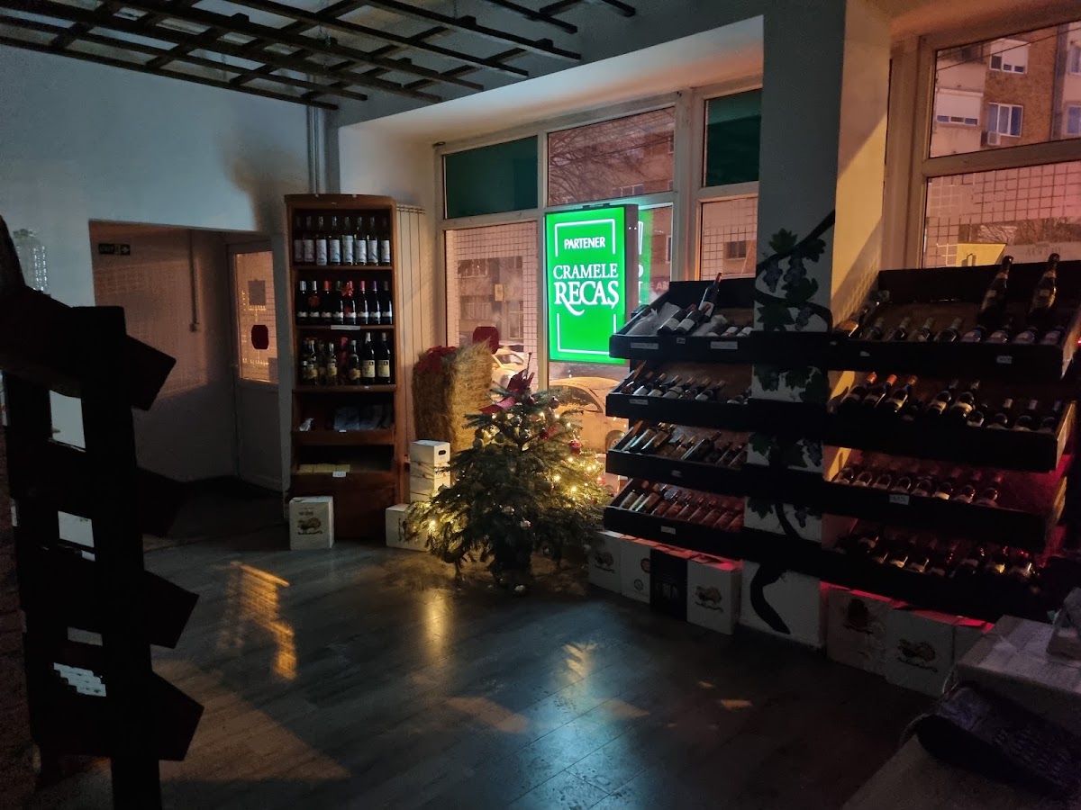 Foto von Partener Cramele Recaș Magazin de vinuri