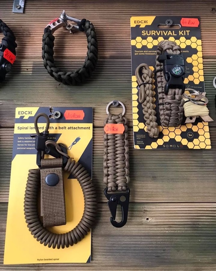 Photo de Military Surplus