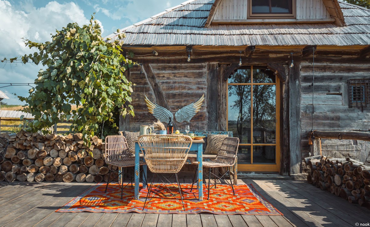 Foto di Bălnaca traditional wooden house