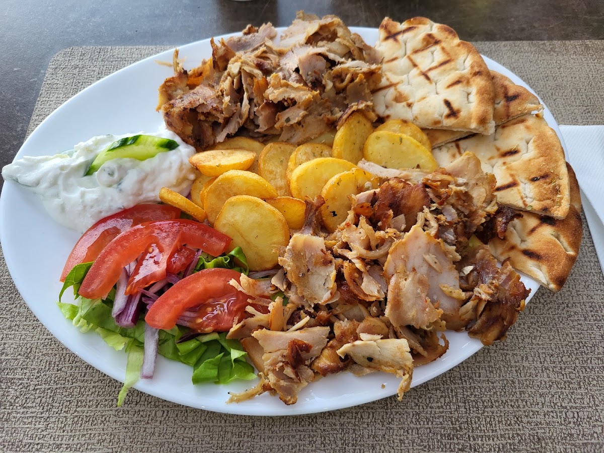 Fotografie de Thalos Greek Taverna