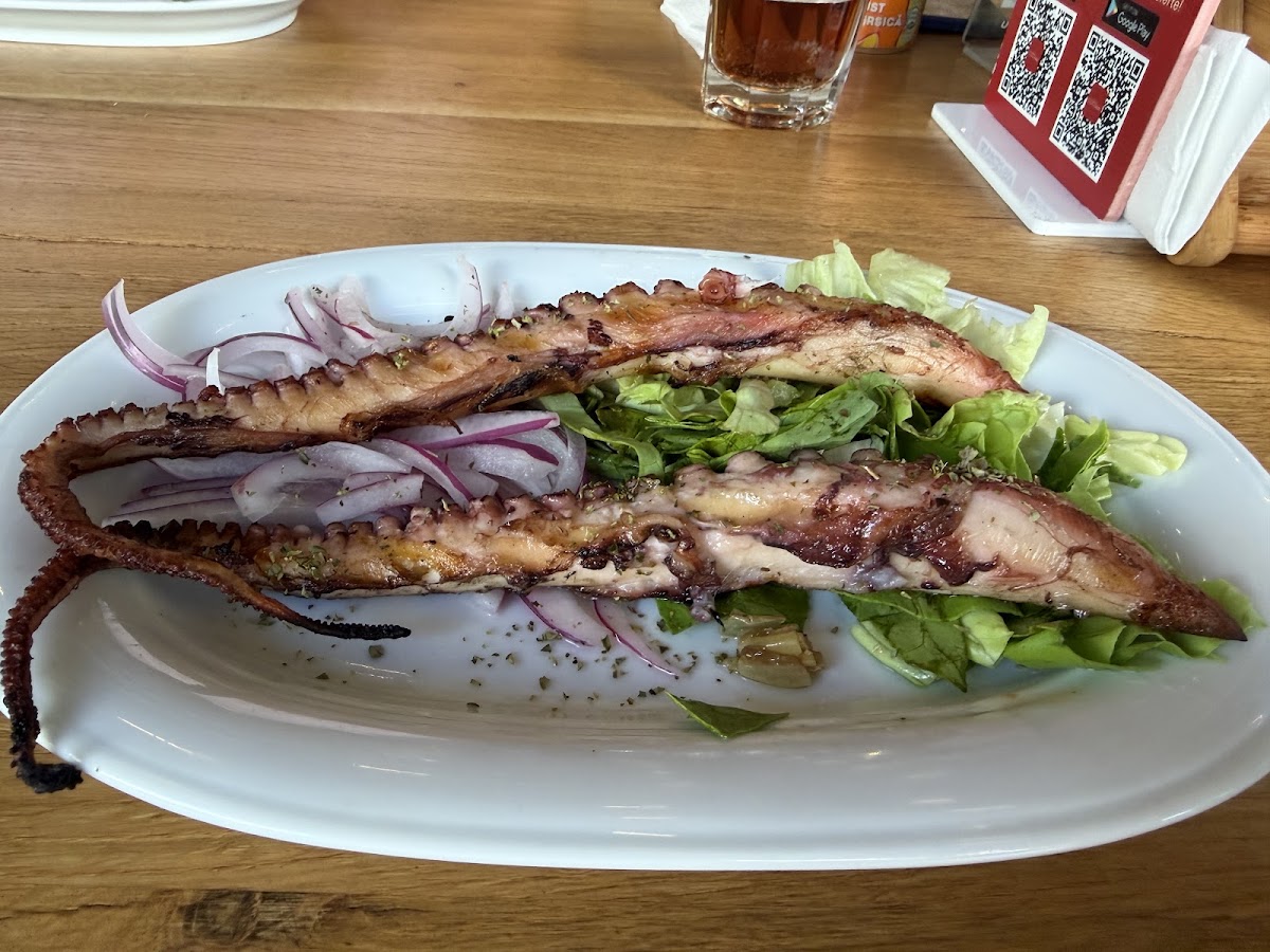 Foto von Nikos Greek Taverna Burebista