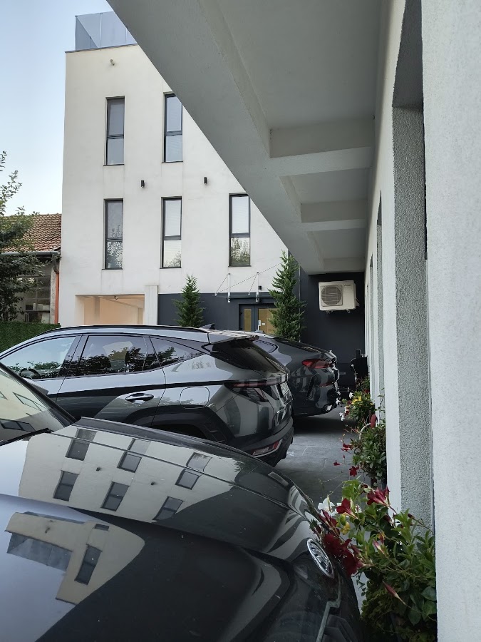Photo of Alive Hotel