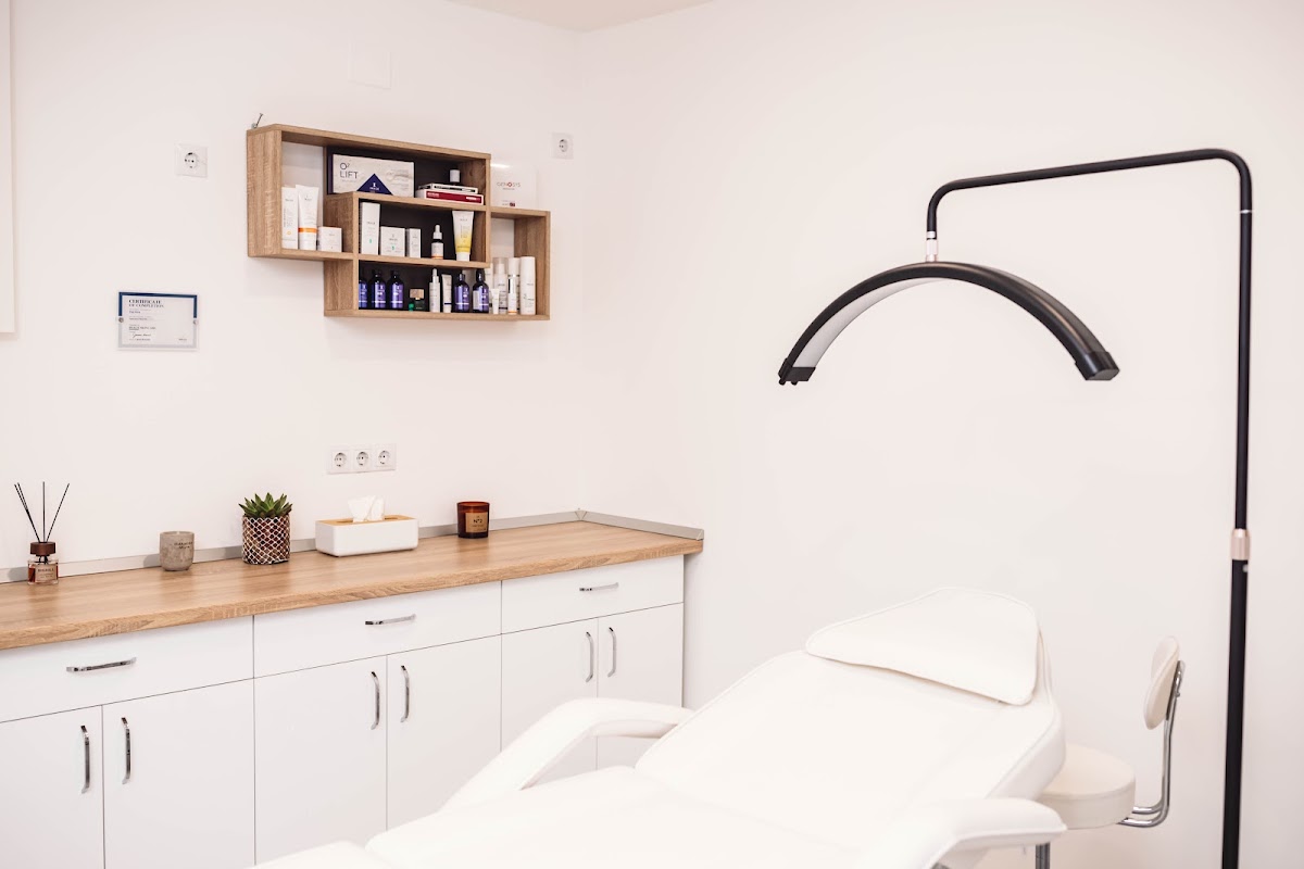 Photo of Nora Pop Beauty Studio