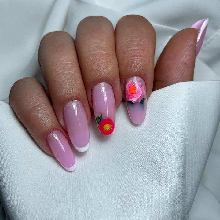 Photo of Alexandra Nagy Nail Art