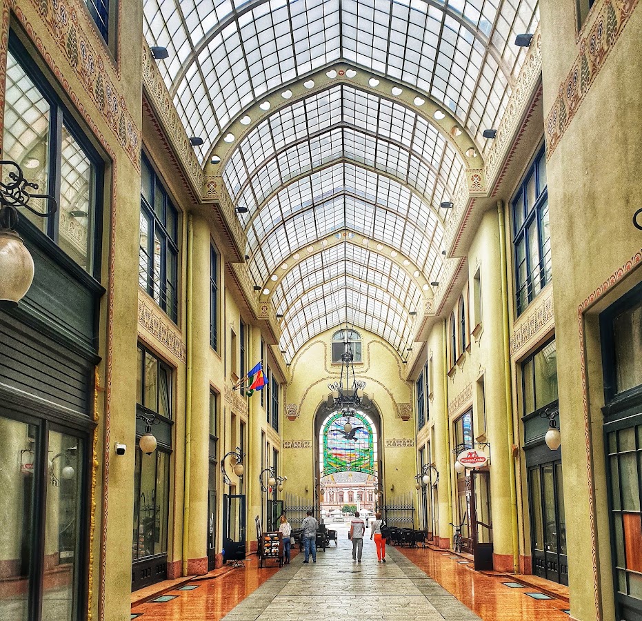 Foto von Palatul "Vulturul Negru"