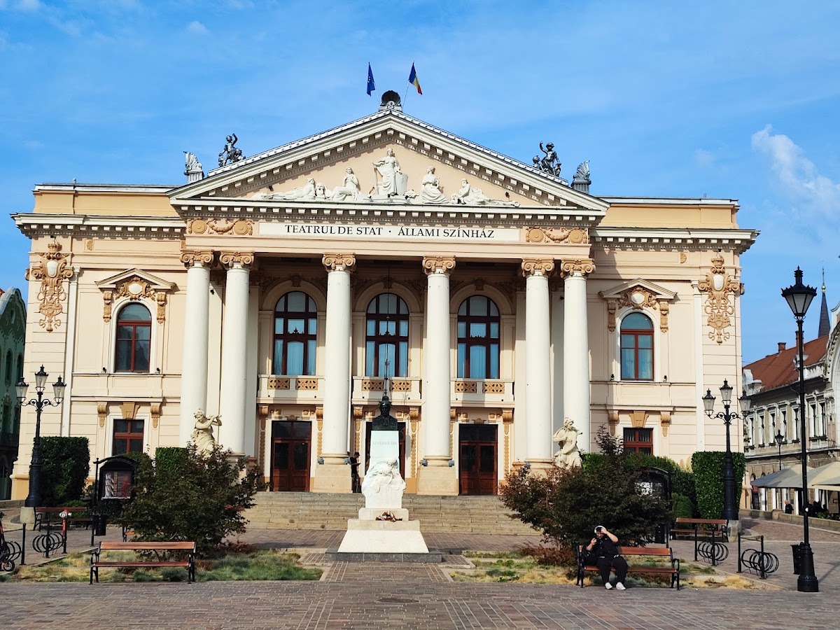 Foto des Szigligeti Theaters