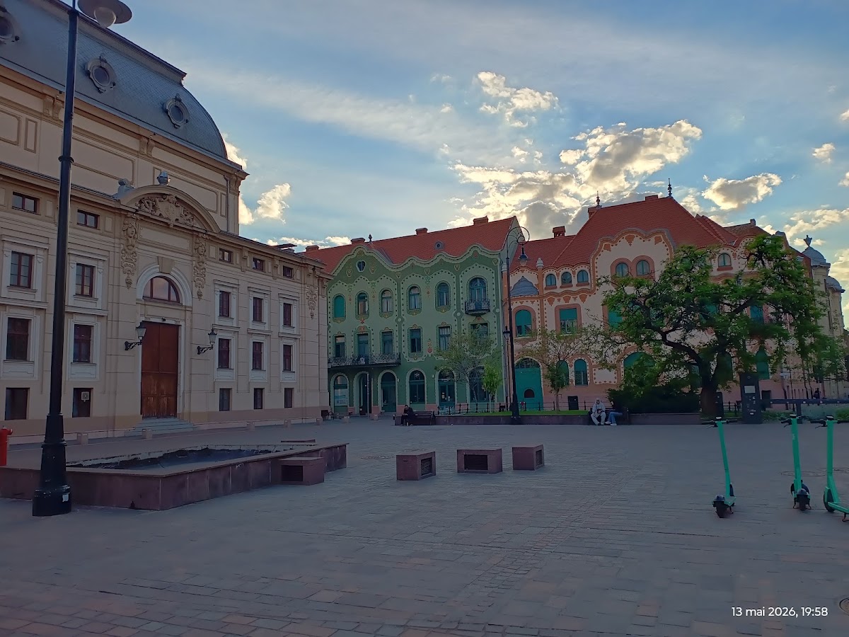 Photo de Theater square