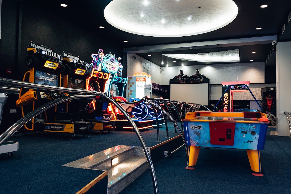 Photo of SHOT Arcade - Felix
