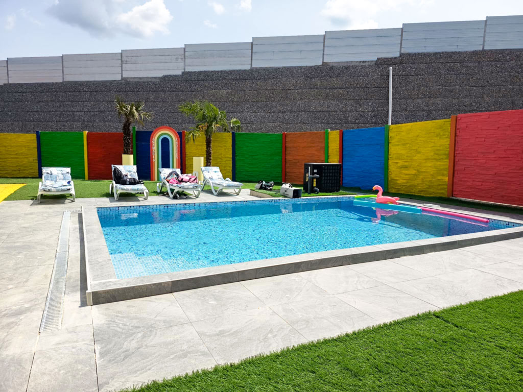 Foto von Rainbow Kids Playground