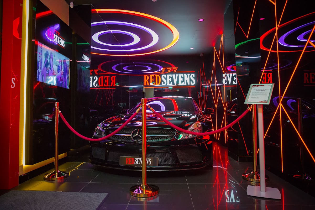 Foto von Red Sevens 777