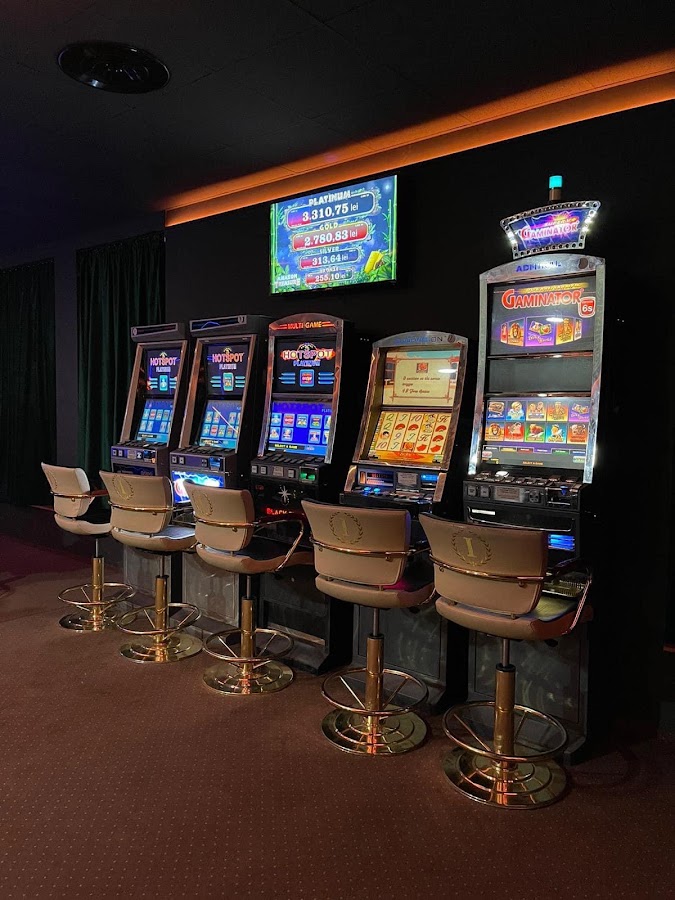 Fotografie cu Black Star Slots Tășnad