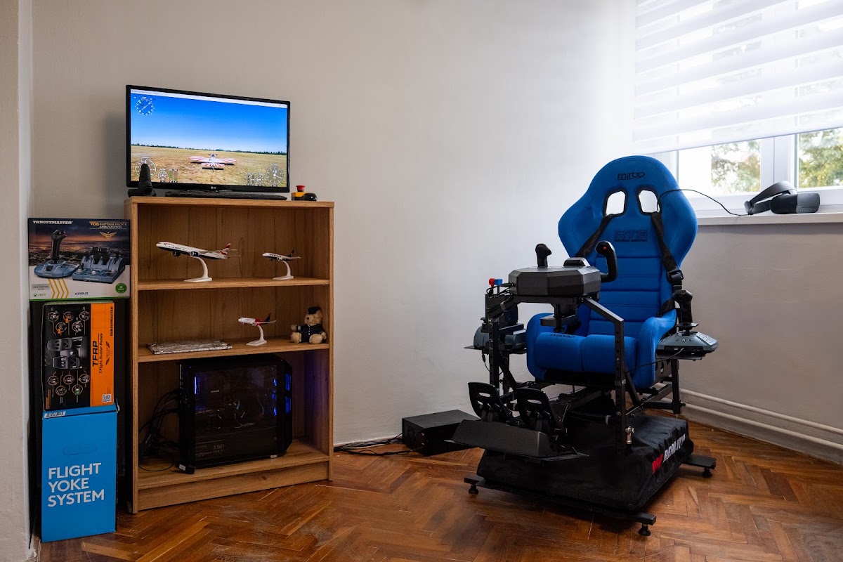 Foto di SkyPilot Vr + Simulatore di Aereo Mobile Hajdúszoboszló