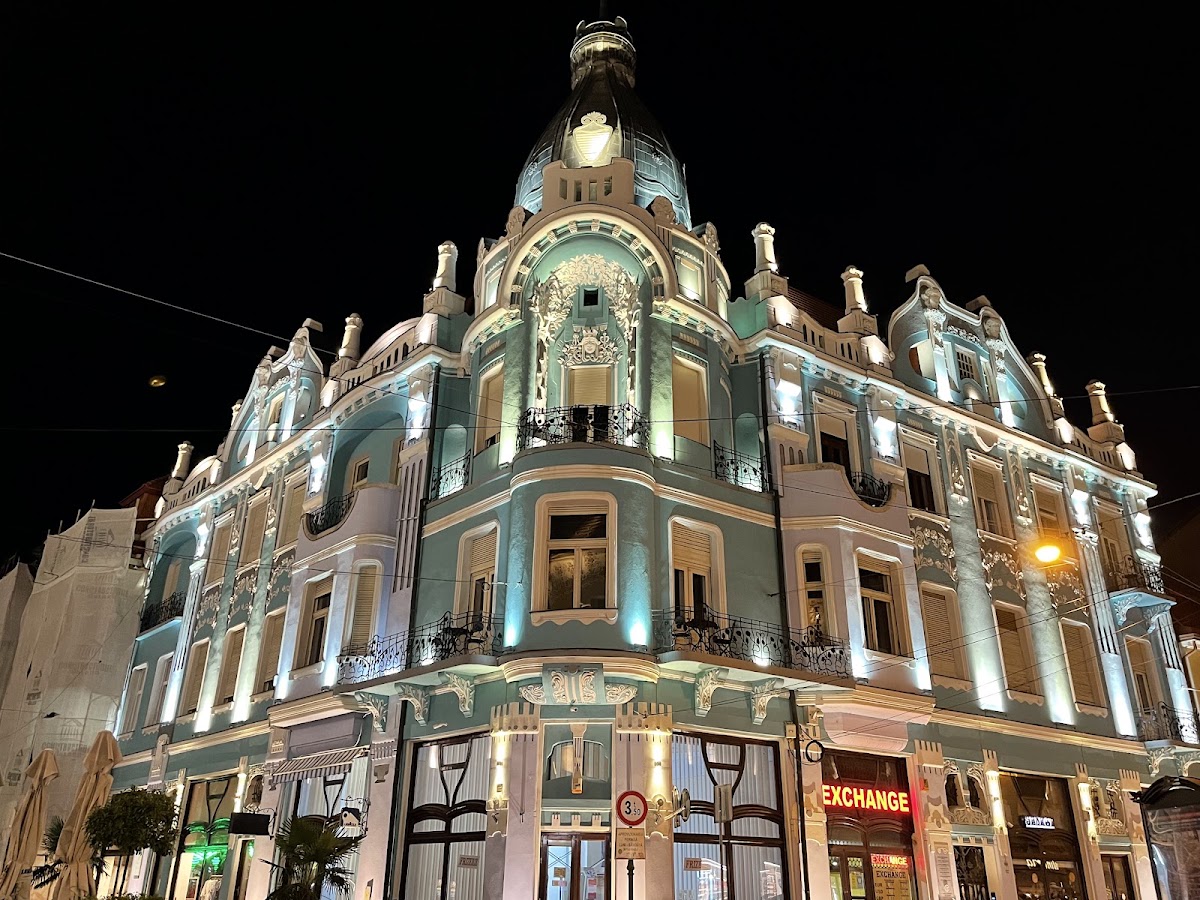 Foto des Palasts "Moskovits"