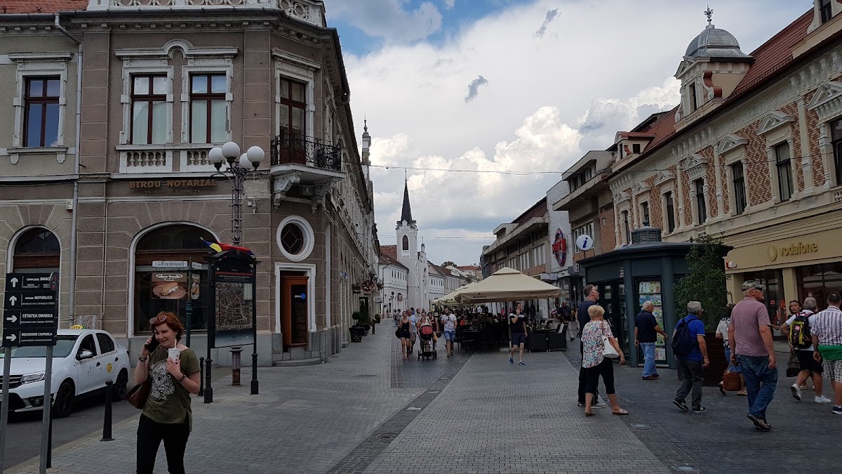Foto von Galeria De Arte Vizuale U.A.P. Oradea